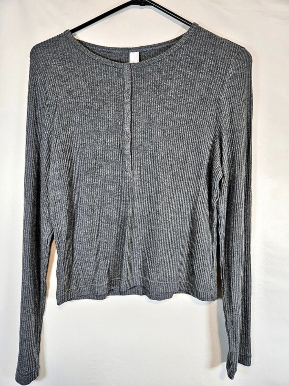 auden Ribbed Long Sleeve Top in Gray Size Medium NWT
